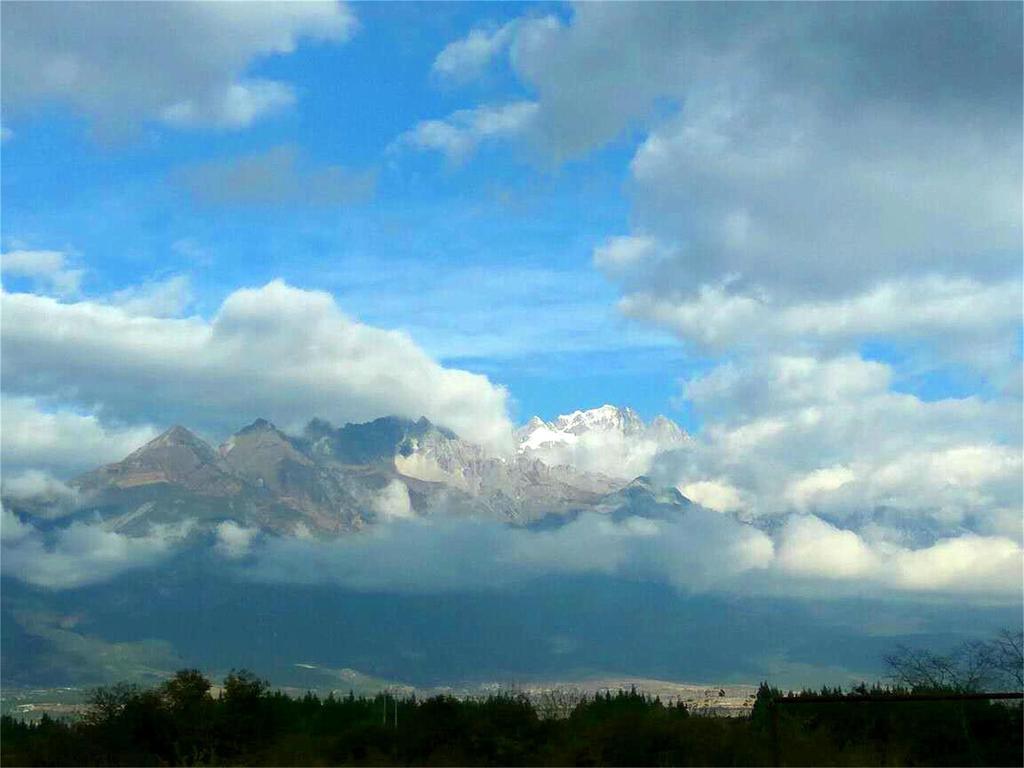 Lijiang Baisha Free Time Designed Hotel Eksteriør billede